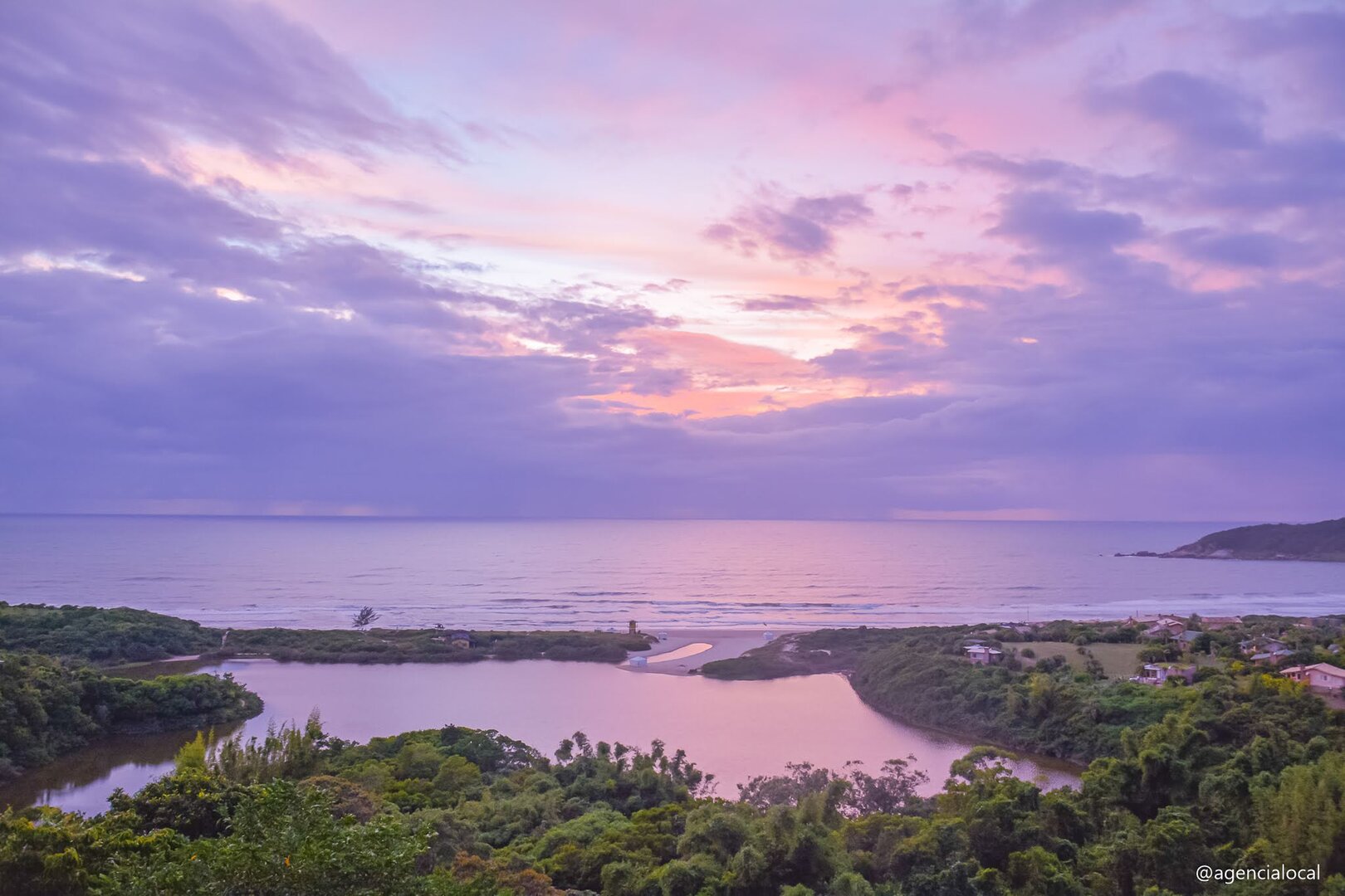 Praia do Rosa SC — surf, kitesurf e lagoa